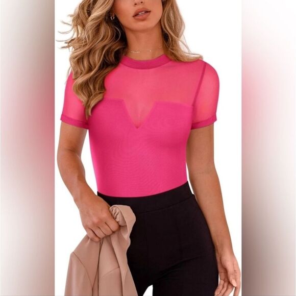NWT ReoRia Vibrant Pink  Bodysuit Sz L - Picture 1 of 8